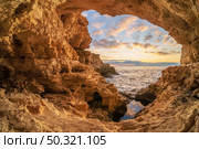Inside of mainsail. Beautiful nature grotto seascape composition. Стоковое фото, агентство Ingram Publishing / Фотобанк Лори
