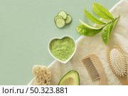 composition spa treatment cucumber cream. Стоковое фото, агентство Ingram Publishing / Фотобанк Лори