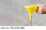 copy space plastic funnel. Стоковое фото, агентство Ingram Publishing / Фотобанк Лори
