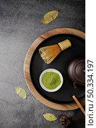 top view matcha tea powder bamboo whisk. Стоковое фото, агентство Ingram Publishing / Фотобанк Лори