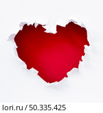 tear out heart valentines day. Стоковое фото, агентство Ingram Publishing / Фотобанк Лори