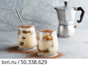 tasty tiramisu cake glasses. Стоковое фото, агентство Ingram Publishing / Фотобанк Лори