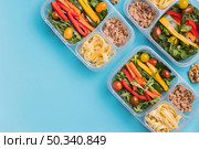 top view work lunchboxes with copy space. Стоковое фото, агентство Ingram Publishing / Фотобанк Лори