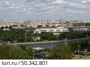 Вид на Москву со смотровой площадки на Воробьевых горах. Москва. Редакционное фото, фотограф Елена Орлова / Фотобанк Лори