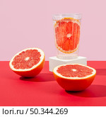delicious blood orange half glass. Стоковое фото, агентство Ingram Publishing / Фотобанк Лори