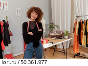 clothes designer working store. Стоковое фото, агентство Ingram Publishing / Фотобанк Лори