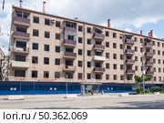 Дом к сносу по адресу улица Авиамоторная, 23. Редакционное фото, фотограф Алёшина Оксана / Фотобанк Лори