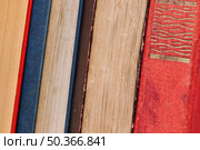 row various old books. Стоковое фото, агентство Ingram Publishing / Фотобанк Лори