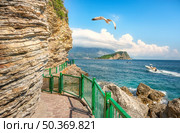 Budva on adriatic sea and Nicholas Island. Стоковое фото, агентство Ingram Publishing / Фотобанк Лори