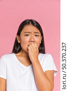 portrait woman being afraid. Стоковое фото, агентство Ingram Publishing / Фотобанк Лори