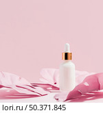 body butter recipient. High resolution photo. body butter recipient. Стоковое фото, агентство Ingram Publishing / Фотобанк Лори