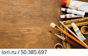 various paint brushes copy space. Стоковое фото, агентство Ingram Publishing / Фотобанк Лори