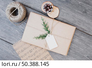 present box wrap near post card bobbin thread. Стоковое фото, агентство Ingram Publishing / Фотобанк Лори