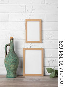 blank frame collection wall flagon. Стоковое фото, агентство Ingram Publishing / Фотобанк Лори