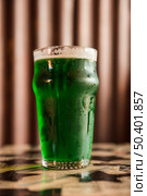 glass cold green drink table. Стоковое фото, агентство Ingram Publishing / Фотобанк Лори