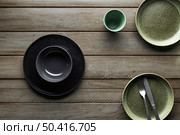 top view dishware with cutlery. Стоковое фото, агентство Ingram Publishing / Фотобанк Лори