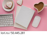 top view valentine s day with copy space 10. Стоковое фото, агентство Ingram Publishing / Фотобанк Лори