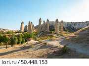 Love valley in Goreme national park. Cappadocia, Turkey. Mountains in Goreme National Park. Стоковое фото, агентство Ingram Publishing / Фотобанк Лори