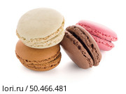 Colorful French Macarons on the white background. Стоковое фото, агентство Ingram Publishing / Фотобанк Лори