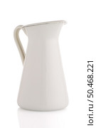 White ceramic pitcher isolated on white background. Стоковое фото, агентство Ingram Publishing / Фотобанк Лори