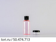 Empty bottle cream moisturizer lotion. Стоковое фото, агентство Ingram Publishing / Фотобанк Лори