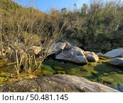 Water stream near Fecha de Barjas waterfall (also known as Tahiti waterfall) in the mountains of Peneda-Geres National Park, Portugal. Стоковое фото, агентство Ingram Publishing / Фотобанк Лори