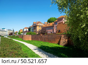 Ancient barbican fortress in the historical center of Warsaw. Ancient barbican in Warsaw. Стоковое фото, агентство Ingram Publishing / Фотобанк Лори