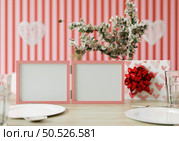 Card with gift box about Valentine, 3D style. Стоковое фото, агентство Ingram Publishing / Фотобанк Лори