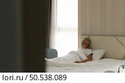 Elderly patients with depressive symptoms waking up in the morning to do light exercise and have breakfast. Стоковое фото, агентство Ingram Publishing / Фотобанк Лори