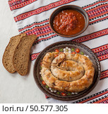 Roasted homemade sausages and rye bread. Стоковое фото, агентство Ingram Publishing / Фотобанк Лори