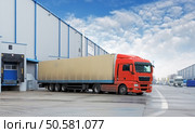 Cargo Transportation - Truck in the warehouse. Стоковое фото, агентство Ingram Publishing / Фотобанк Лори