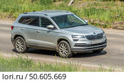 Автомобиль Škoda Karoq. Редакционное фото, фотограф Анатолий Володин / Фотобанк Лори