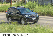 Автомобиль Toyota Land Cruiser Prado. Редакционное фото, фотограф Анатолий Володин / Фотобанк Лори
