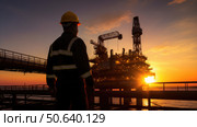 sunsilhouette oil worker ai generated. Стоковое AI-изображение, AI-художник Vectorwin / Фотобанк Лори