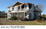 ows wind damage to house ai generated. Стоковое AI-изображение, AI-художник Vectorwin / Фотобанк Лори
