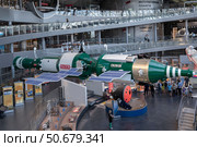 Макет орбитальной пилотируемой станции "Алмаз" (ОПС 11Ф71) в музее истории космонавтики. Калуга (2024 год). Редакционное фото, фотограф Виктор Карасев / Фотобанк Лори