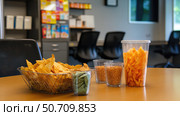 popcorn snacks office. Стоковое фото, фотограф Vectorwin / Фотобанк Лори