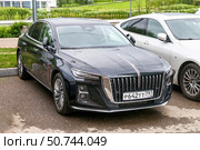 Hongqi H5. Редакционное фото, фотограф Art Konovalov / Фотобанк Лори
