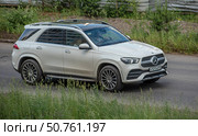 Автомобиль Mercedes-Benz GL-класс. Редакционное фото, фотограф Анатолий Володин / Фотобанк Лори