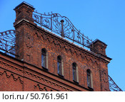 Дом и мастерская К.Н. Гофмана (фрагмент). Санкт-Петербург, Мичуринская улица, 19 (2021 год). Редакционное фото, фотограф Алексей Иванов / Фотобанк Лори