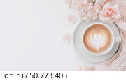 Morning Coffee with Roses and Hydrangeas: A Serene Breakfast Tabletop Scene. Стоковое AI-изображение, AI-художник Данила Большаков / Фотобанк Лори