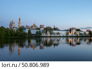 Новодевичий монастырь в Москве. Россия. Редакционное фото, фотограф Литвяк Игорь / Фотобанк Лори