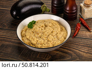 Eggplant dip - Mutabal with tahini paste. Стоковое фото, фотограф Андрей Старостин / Фотобанк Лори