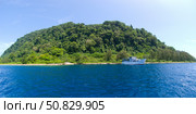 MV Spirit of Solomons moored in front of Mary Island, Solomons. Стоковое фото, фотограф Steve Jones/Stocktrek Images / ТАСС / Фотобанк Лори