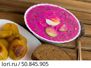 Cold yogurt beetroot soup. Стоковое фото, фотограф Яков Филимонов / Фотобанк Лори