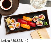 Popular Japanese dish sushi combo, which includes of Uramakis, Makis and Nigiris. Стоковое фото, фотограф Яков Филимонов / Фотобанк Лори