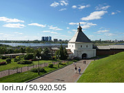 Казань, Кремль, Тайницкая башня (2022 год). Редакционное фото, фотограф Акулов Витальевич Вячеслав / Фотобанк Лори