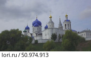 Боголюбский монастырь Рождества Богородицы c XIX века в честь явления Боголюбской иконы Божией Матери — женский православный монастырь в посёлке Боголюбово Суздальского района Владимирской области ,Владимирская и Суздальская епархия Русской православной церкви. Стоковое видео, видеограф Куликов Константин / Фотобанк Лори