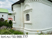 Gorokhovets, Vladimirskaya Oblast, Russia - 07.19.2025. Sretensky Convent with Scenic View. Стоковое фото, фотограф Ольга Губская / Фотобанк Лори
