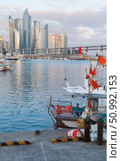 Modern Cityscape With Busan Old Fishing Harbor And Boats (2018 год). Стоковое фото, фотограф EugeneSergeev / Фотобанк Лори